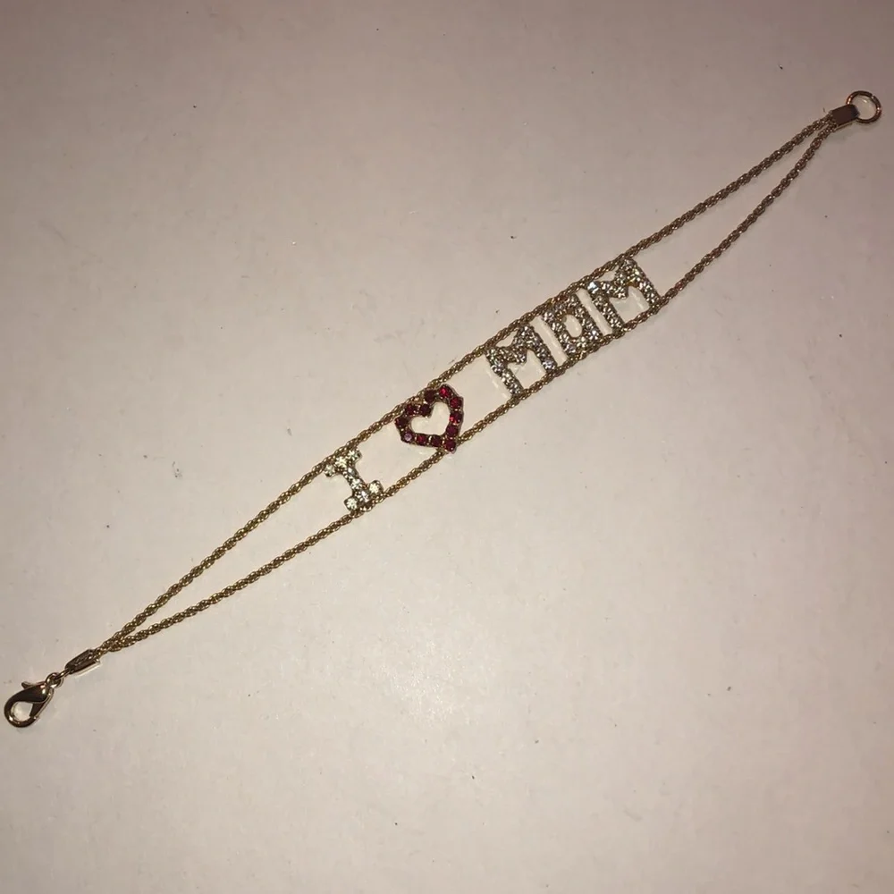Gold Tone and Red 'I Love Mom' Bracelet - Picture 3 of 4